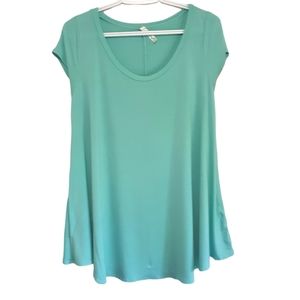 Isaac Liev Short Sleeve Tunic Top